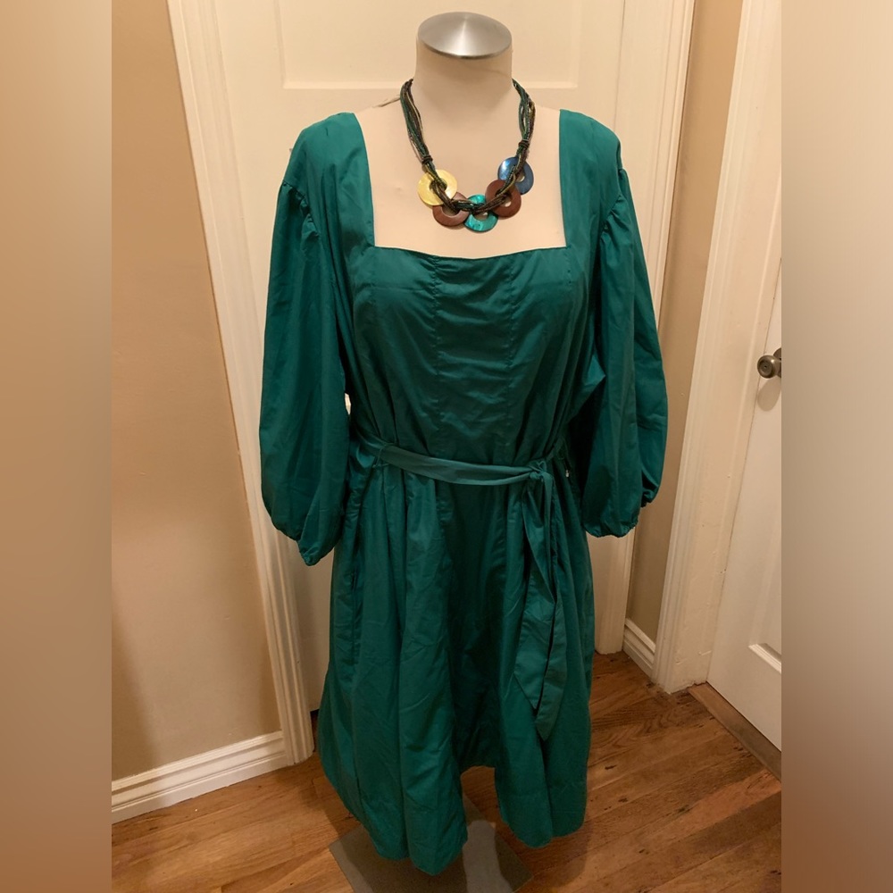 Ashley Stewart NWT green belted midi dress with balloon sleeves  size 34